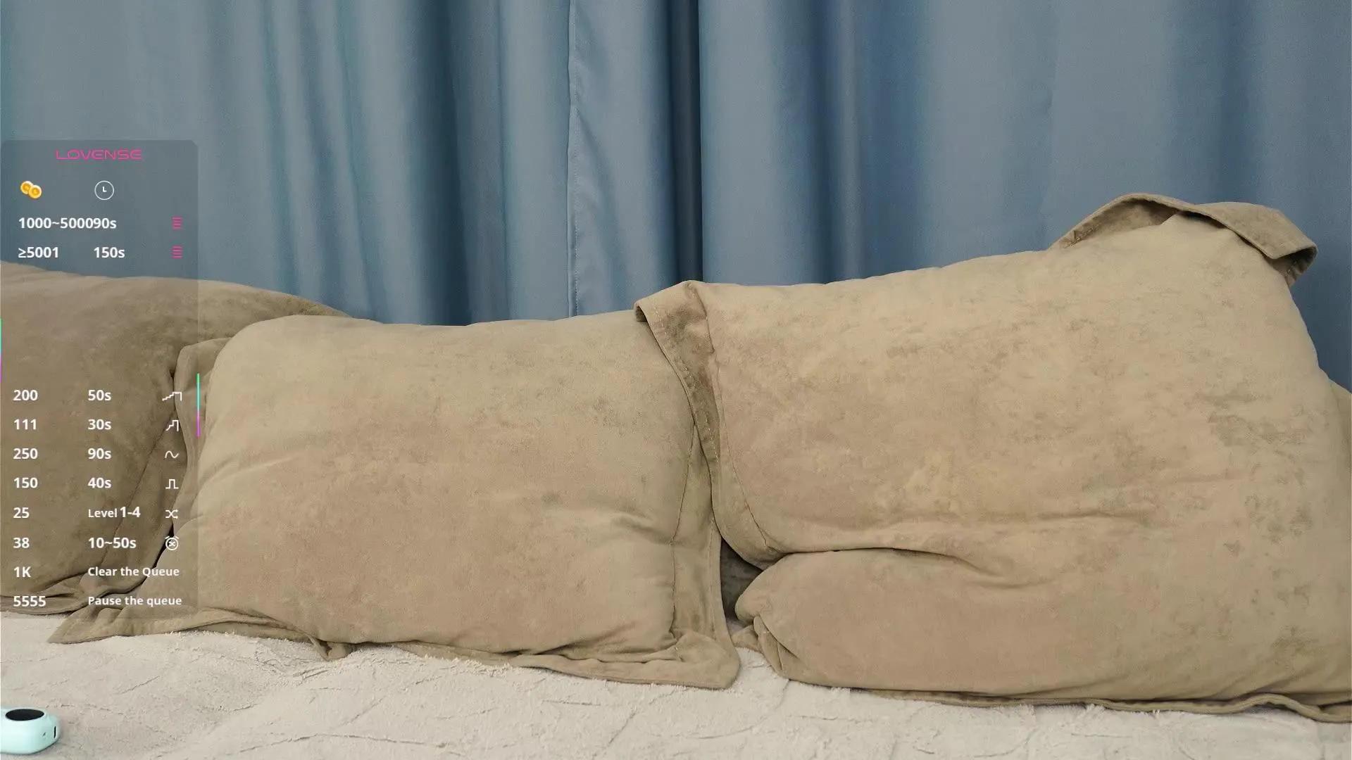 Offline AshleyCoupe on Cam4