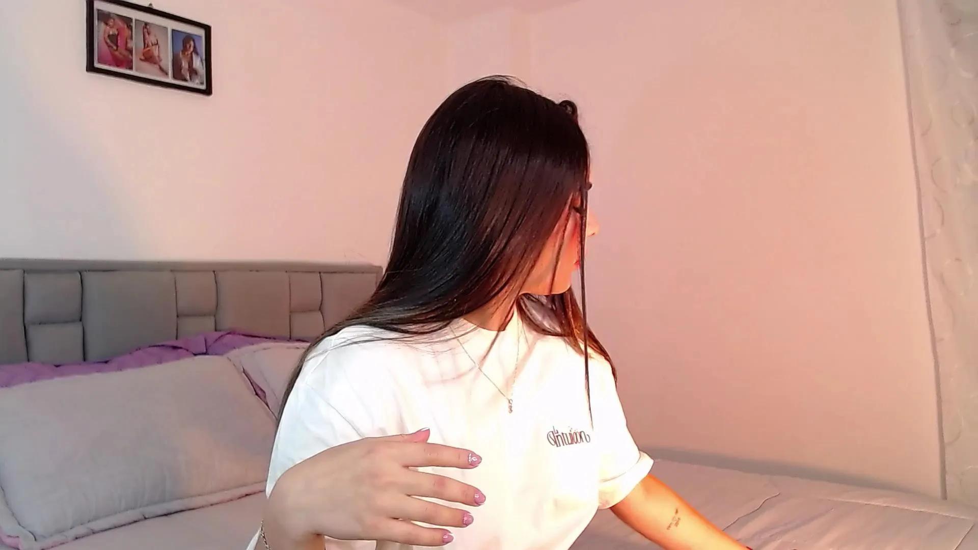 Offline astrid_omega on Cam4