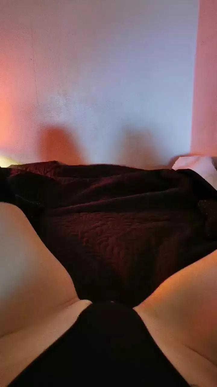 Offline babyx2x on Cam4