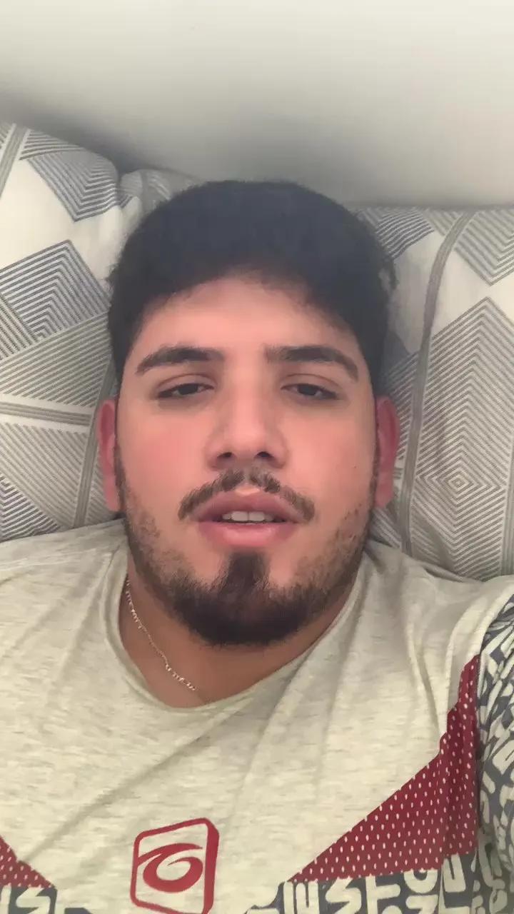 Offline Bbbtro on Cam4