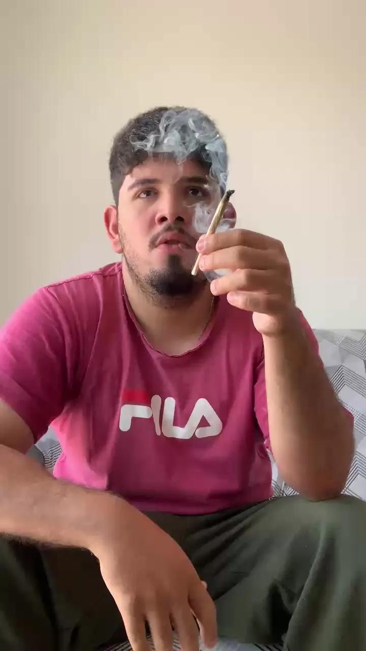 Offline Bbbtro on Cam4