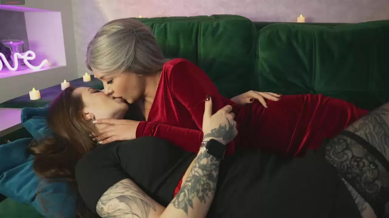 Offline bestmodelsduo on Cam4