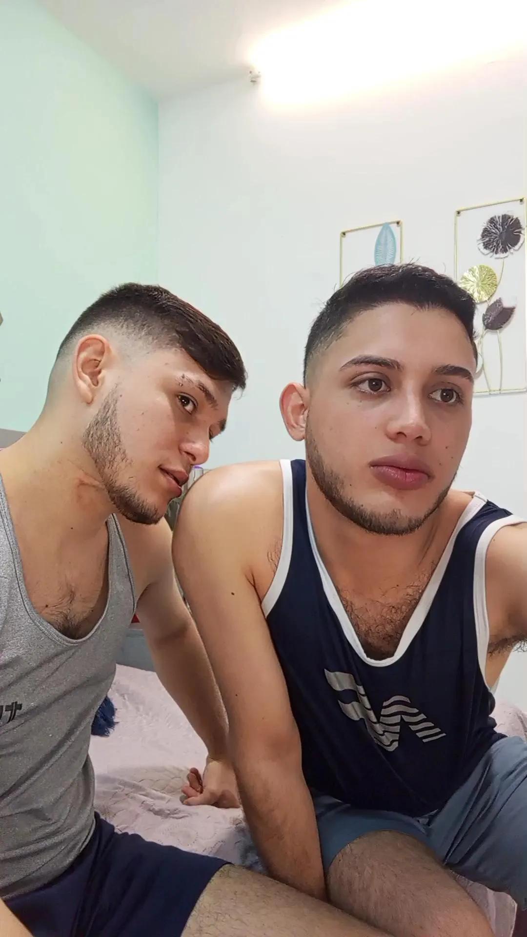 Offline Billyytomy on Cam4