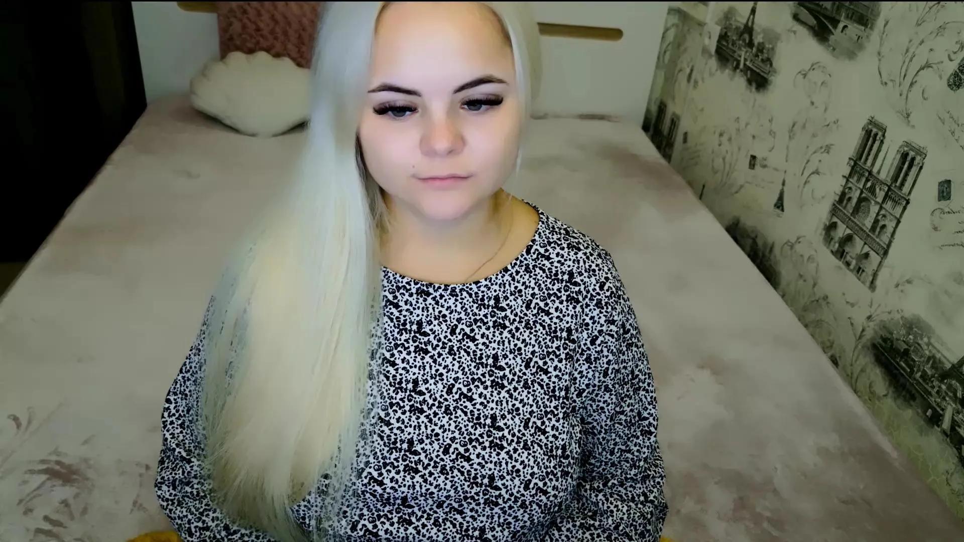 Offline call_me_cutie on Cam4