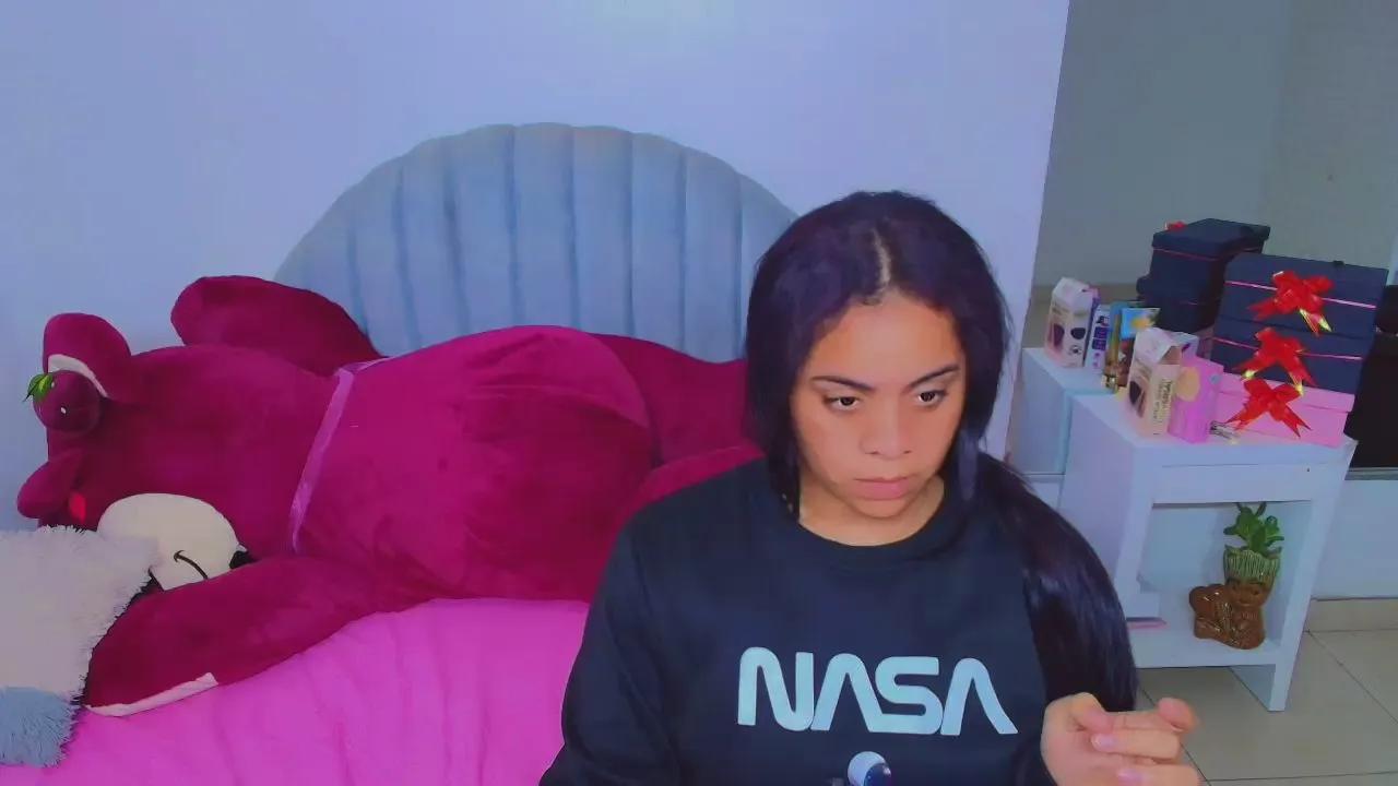 Offline Cami_bunny on Cam4