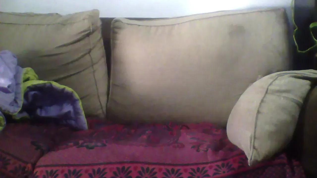 Offline Cande_h on Cam4