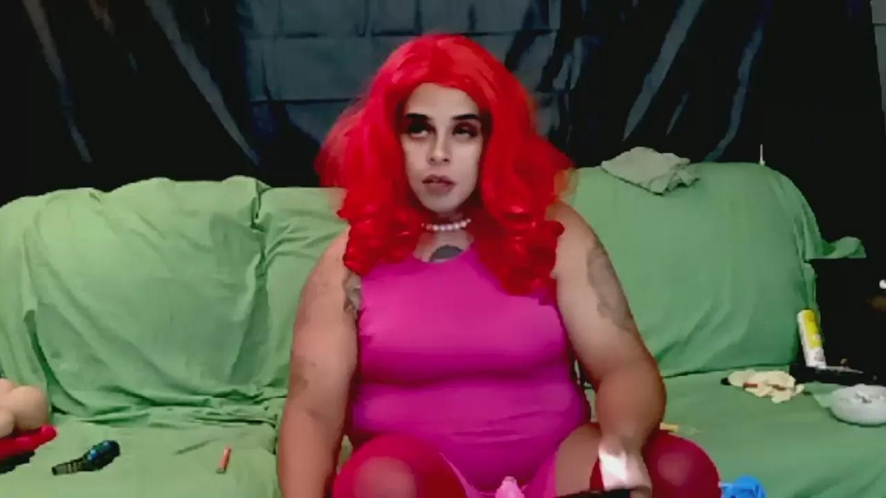 Offline candy354 on Cam4