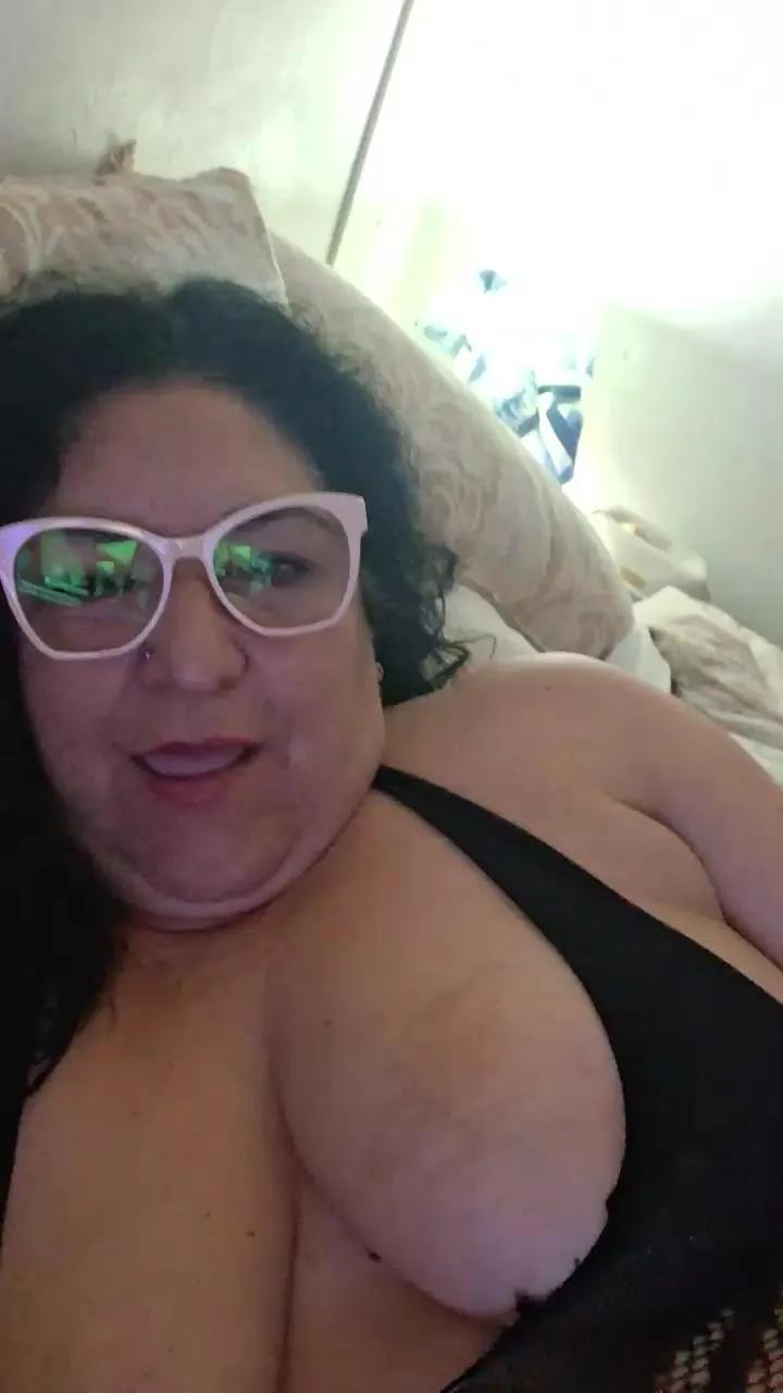 Freechat Caritovivi on Cam4