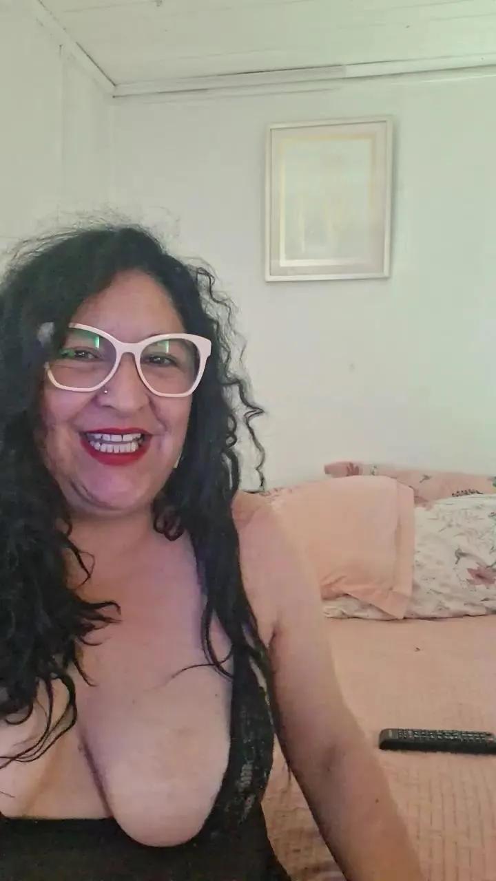 Freechat Caritovivi on Cam4
