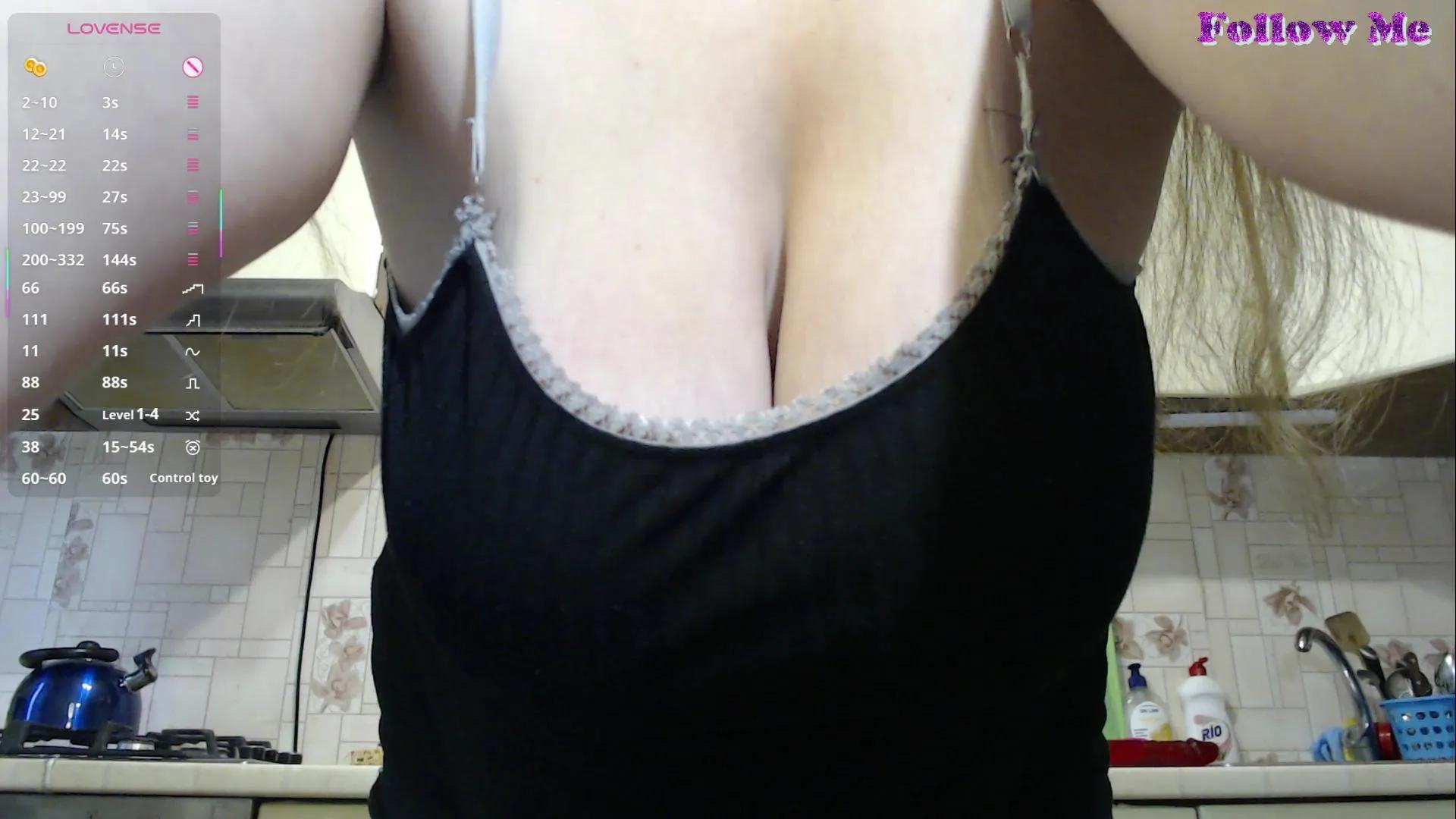 Offline CarolinaDiamond on Cam4