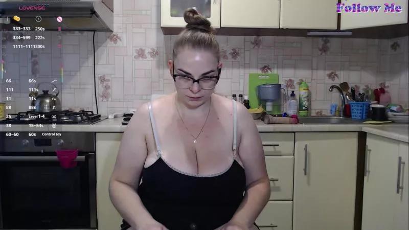 Offline CarolinaDiamond on Cam4