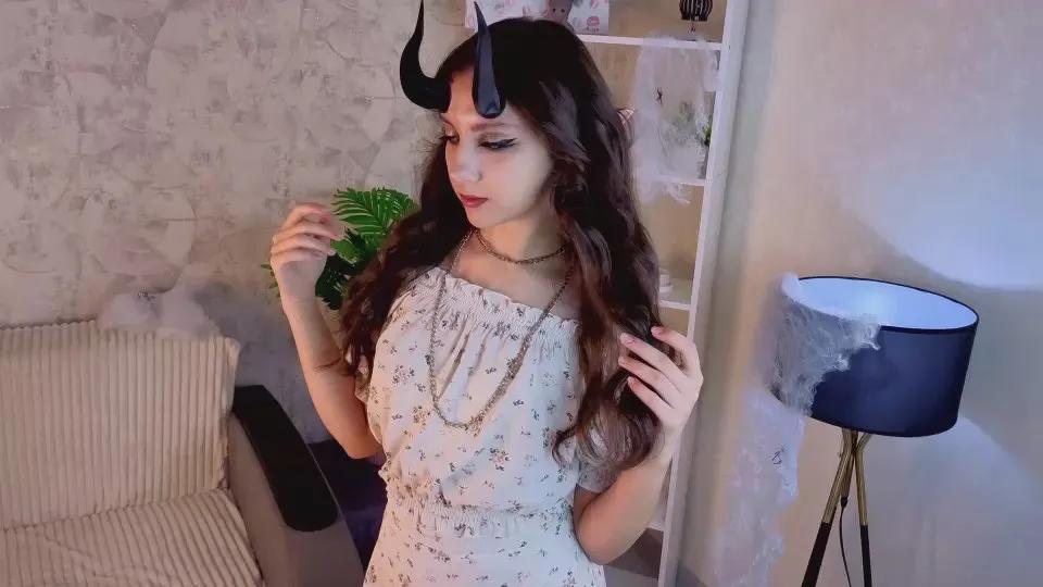 CatheyPrekker —  #analtoys #gamer #femdom #orgy #striptease #fisting #strapon