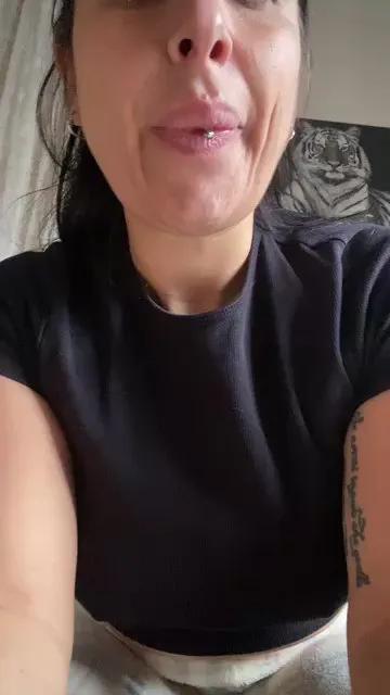 Offline chanelclarissa4 on Cam4