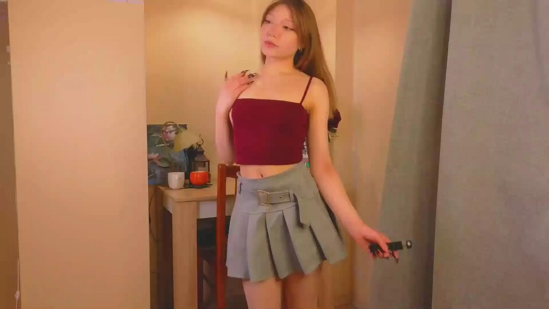 ChantalTretera —  #cum #anal #C2C #masturbation #schoolgirl #analtoys #striptease