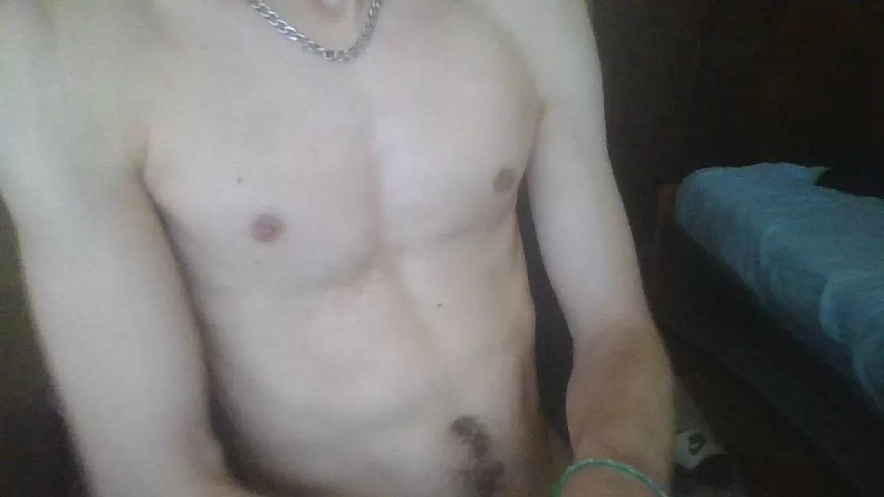 Offline chavalgym21 on Cam4