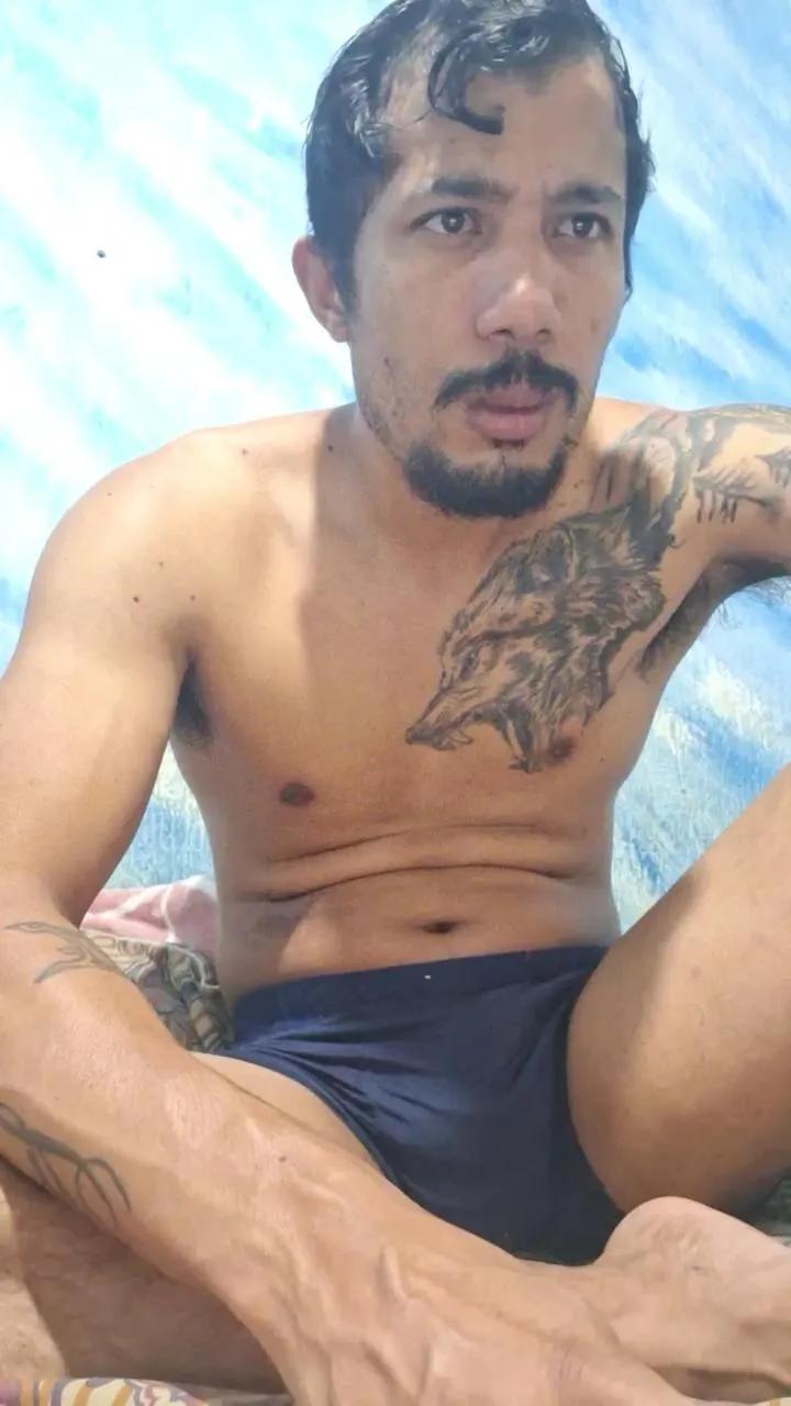 Offline Chilenohh on Cam4