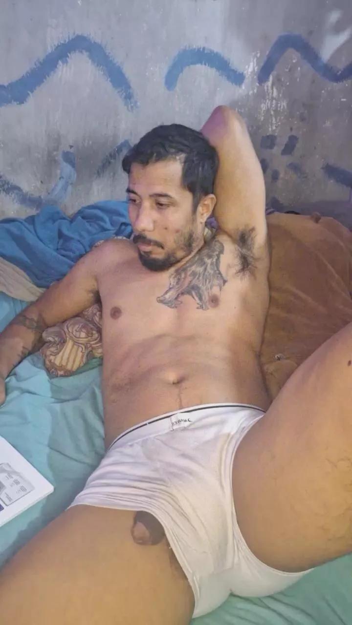 Offline Chilenohh on Cam4