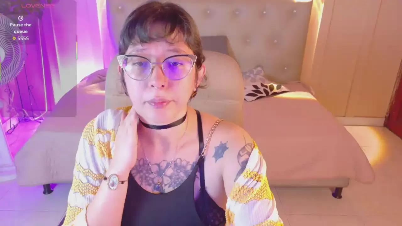 Freechat chloe_rosse_ on Cam4