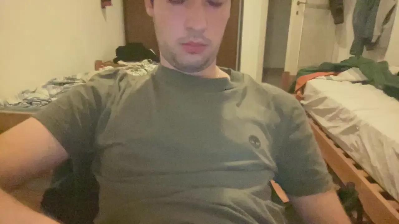 Offline cmarzi9 on Cam4