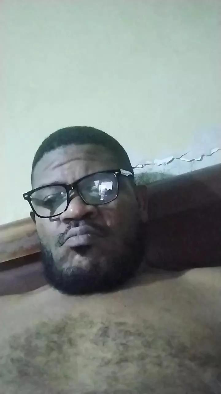 Offline cometa2673 on Cam4