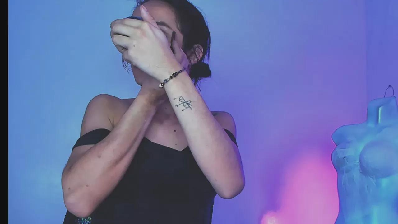 Offline cristal_gem1 on Cam4