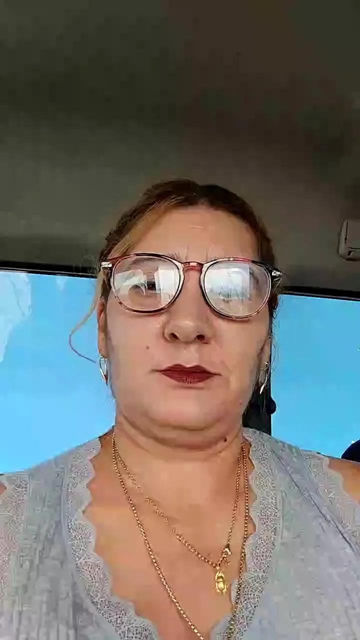 Offline CristinaSexy077 on Cam4