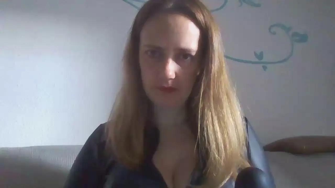 Offline Cristinitapija on Cam4