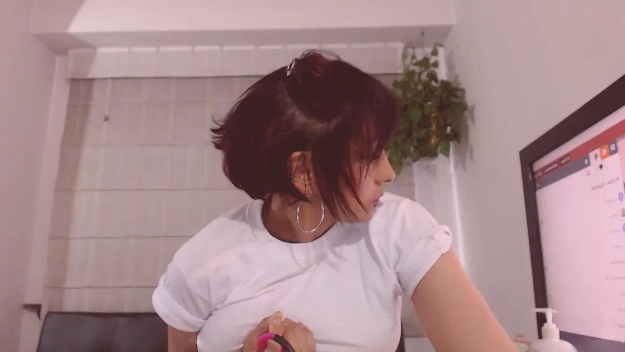 Offline Danielafoxxx on Cam4