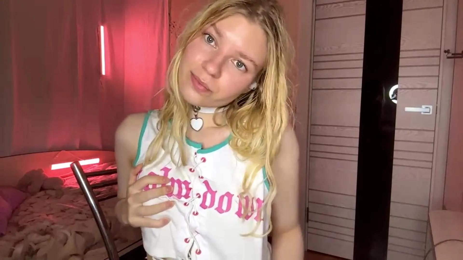 Offline DarylBodge on Cam4