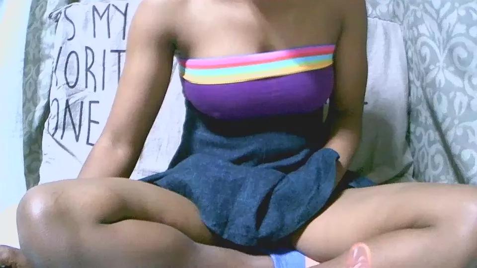 Offline Delinatafita on Cam4