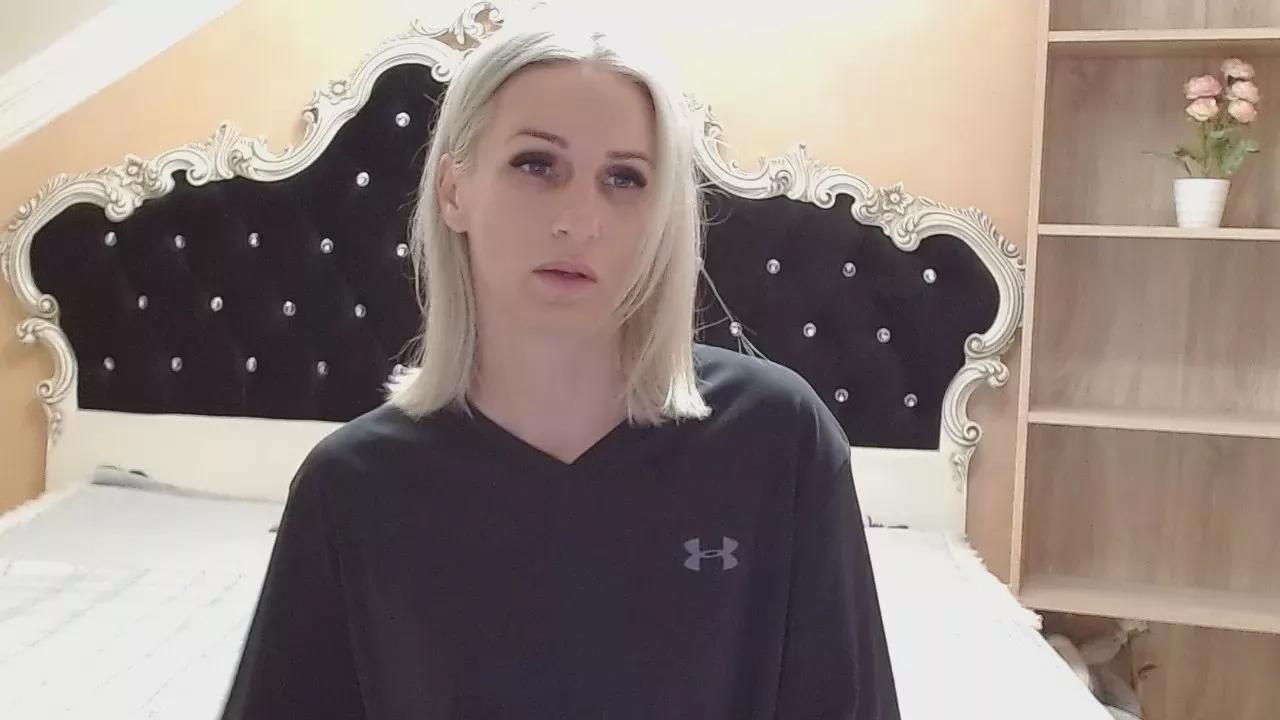 Offline diamond888_fun on Cam4