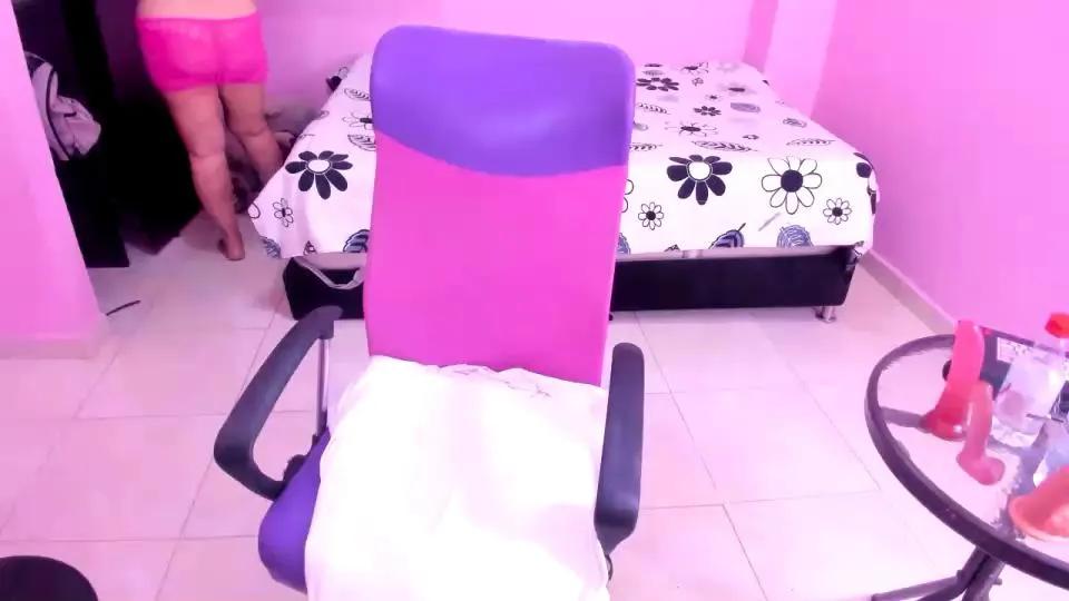 Offline dirty__milf on Cam4