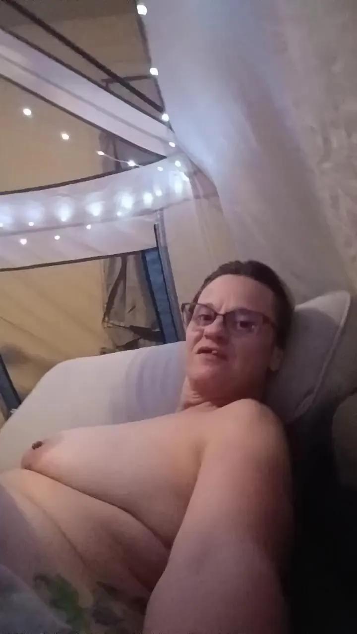 Offline DirtyKitty6969 on Cam4