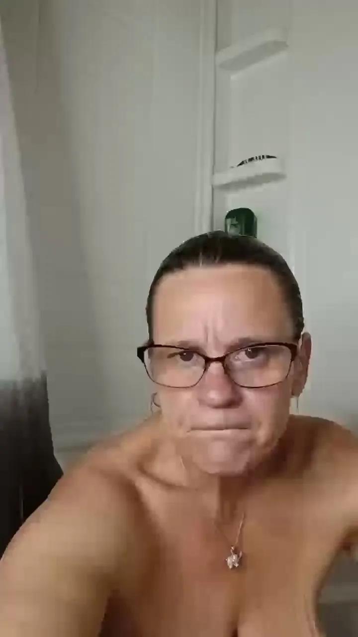 Offline DirtyKitty6969 on Cam4