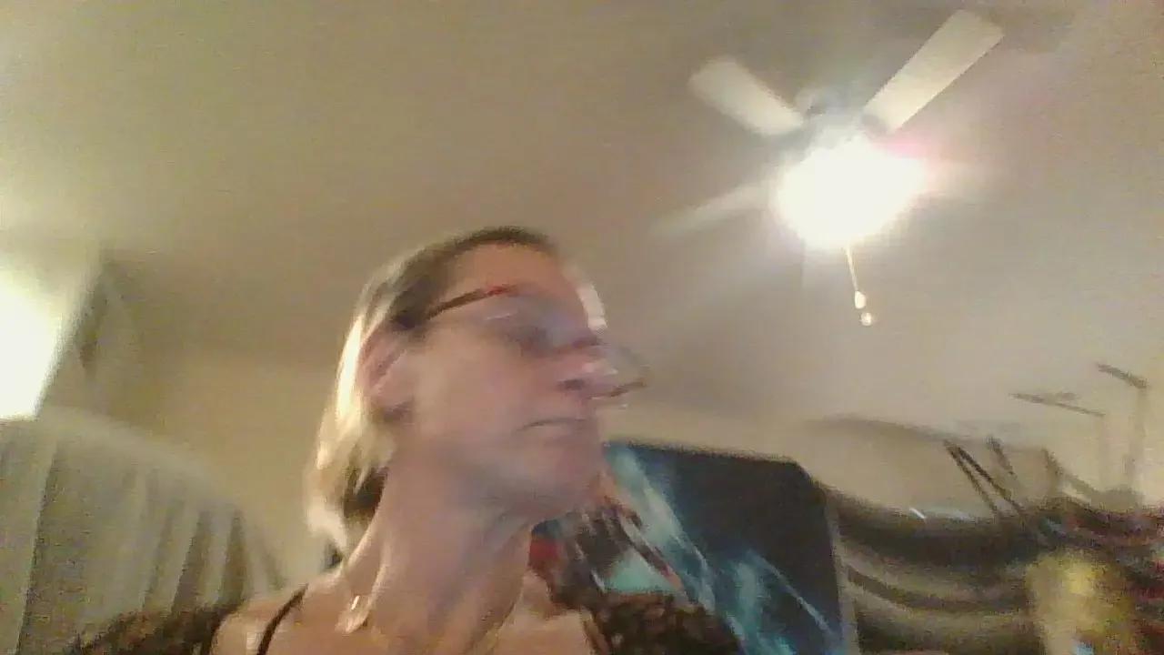 Offline DirtyKitty6969 on Cam4