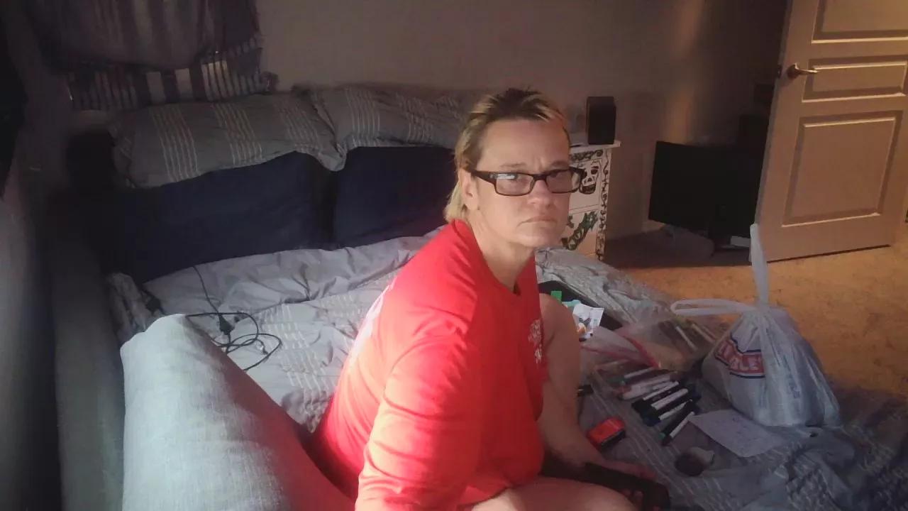 Offline DirtyKitty6969 on Cam4