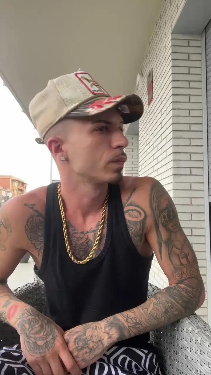 Offline Dolarboy on Cam4