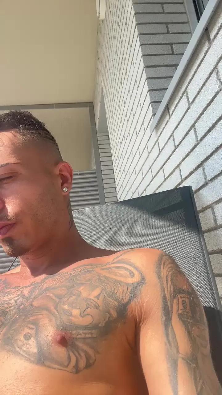 Offline Dolarboy on Cam4