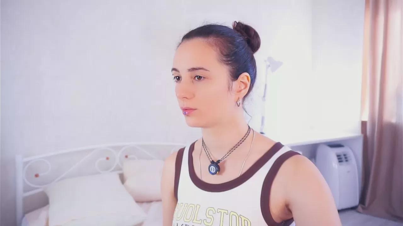 Freechat DollyCavell on Cam4