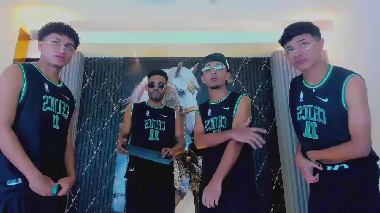 Offline Dominic_Max on Cam4