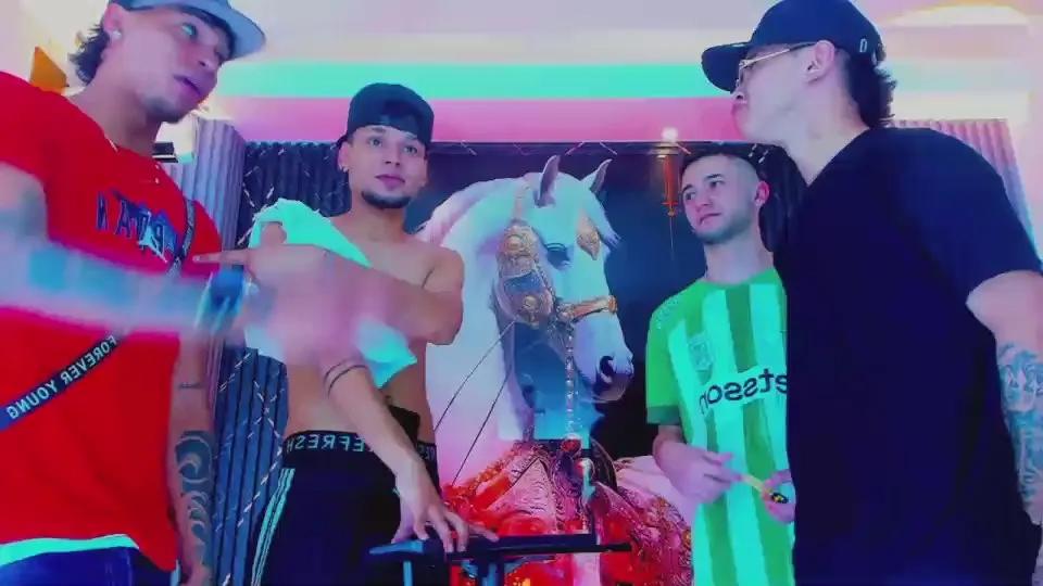 Offline Dominic_Max on Cam4