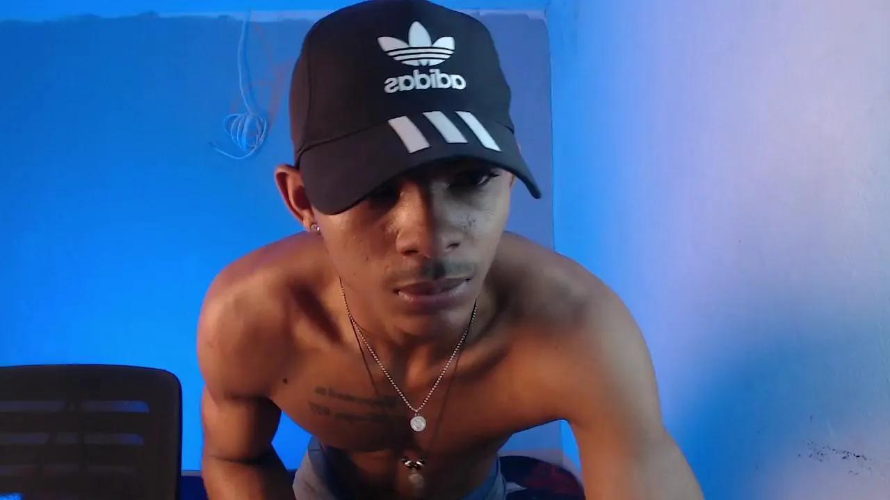 Offline Dominus_kane01 on Cam4