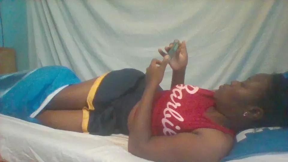 Offline Ebon_fantasy on Cam4