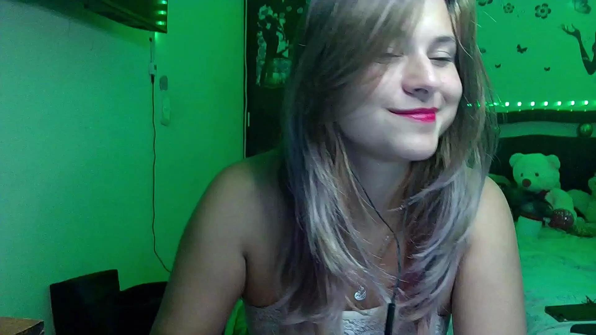 Offline Elith20 on Cam4