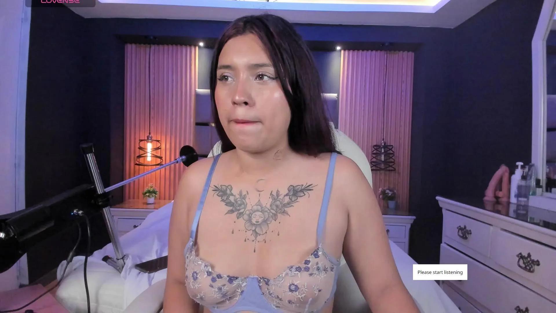 Offline EmilyRoberts1 on Cam4