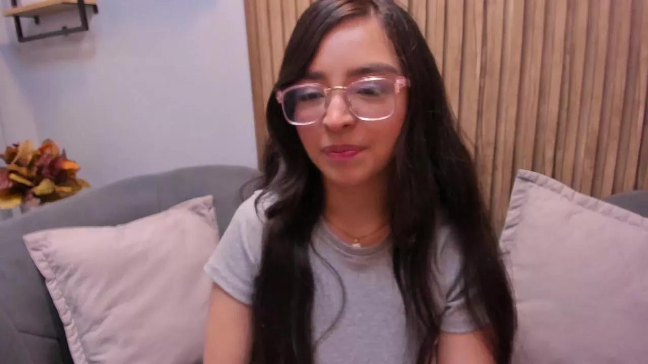 Offline Eva_Macalliter on Cam4