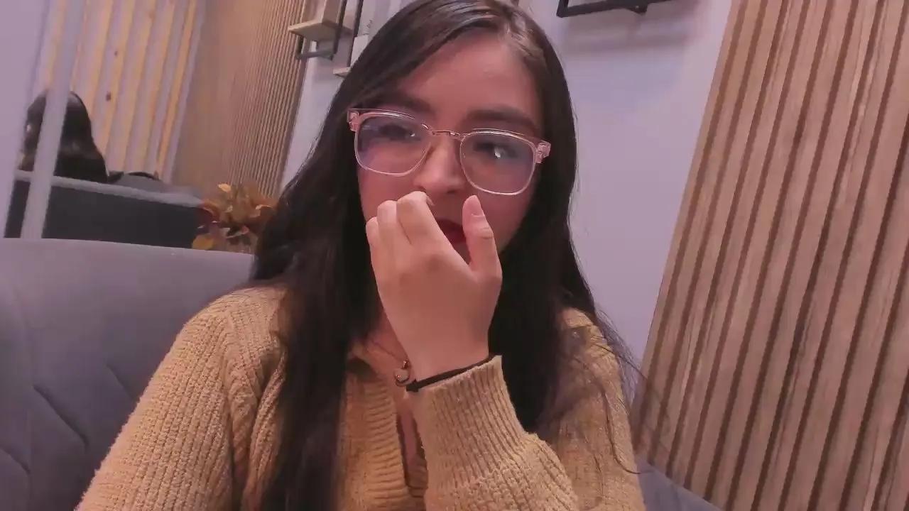 Offline Eva_Macalliter on Cam4