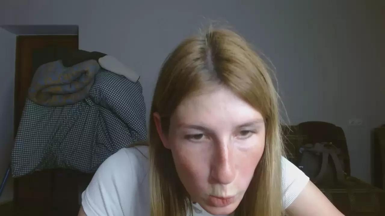 Offline Evelyn_21_m on Cam4