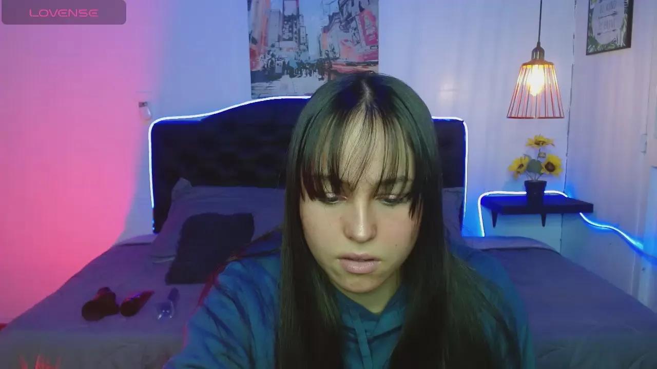 Offline Eymmy_24 on Cam4