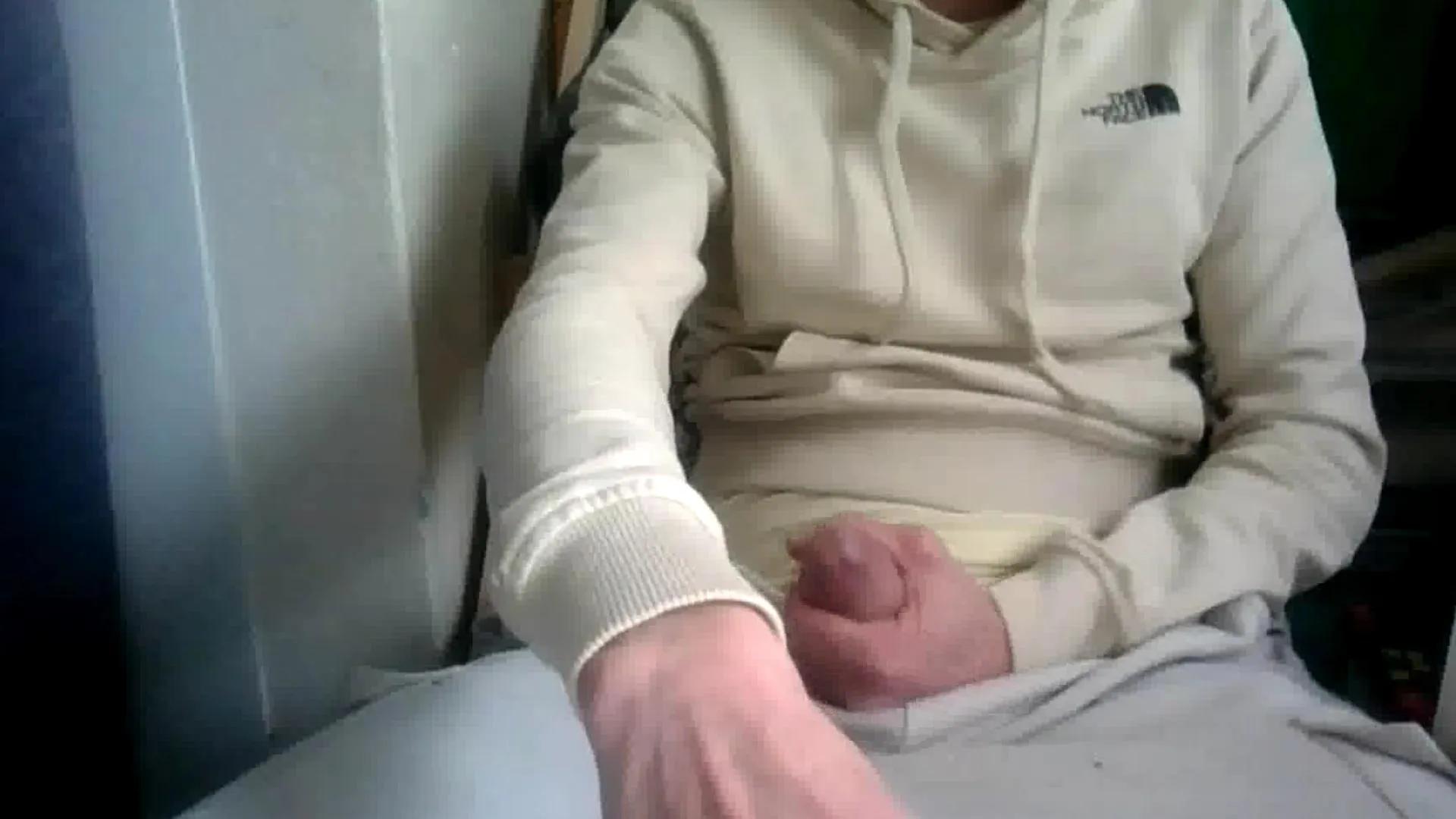 Offline fairplaysexy on Cam4